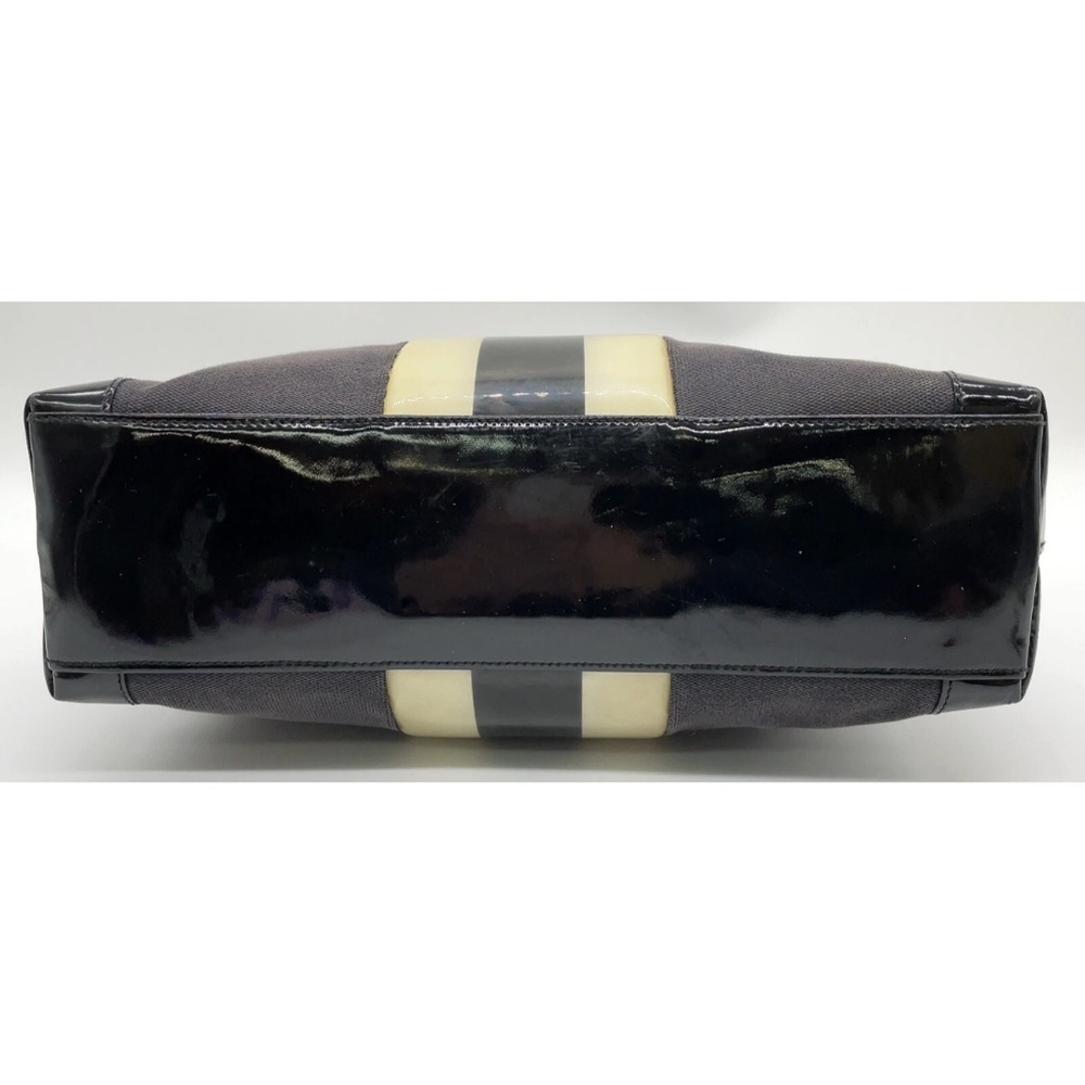 Gucci Black and Cream Structured Tote Bag - Picture 8 of 16